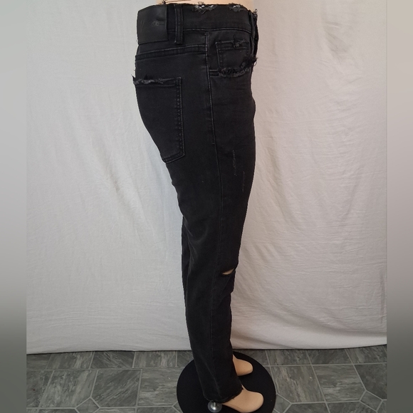 VALABASAS size 34 Sleek Black Distressed Skinny Jeans - Picture 7 of 17